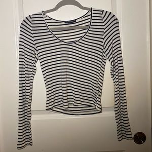BRANDY MELVILLE STRIPED LONG SLEEVE